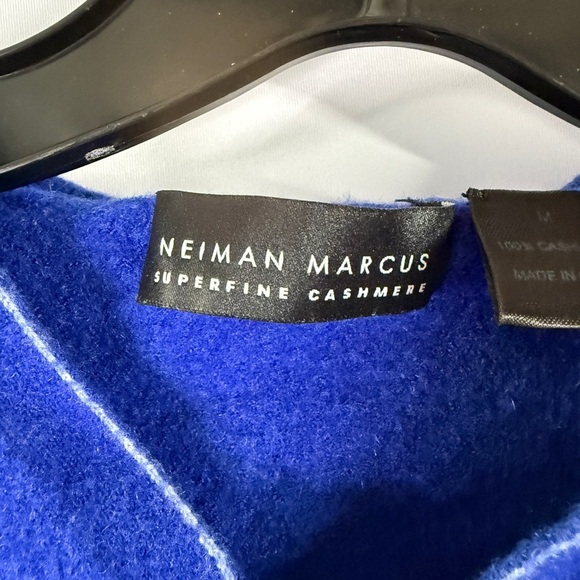 Neiman Marcus Royal Blue Cashmere V-Neck Sweater - Size M - Picture 2 of 8